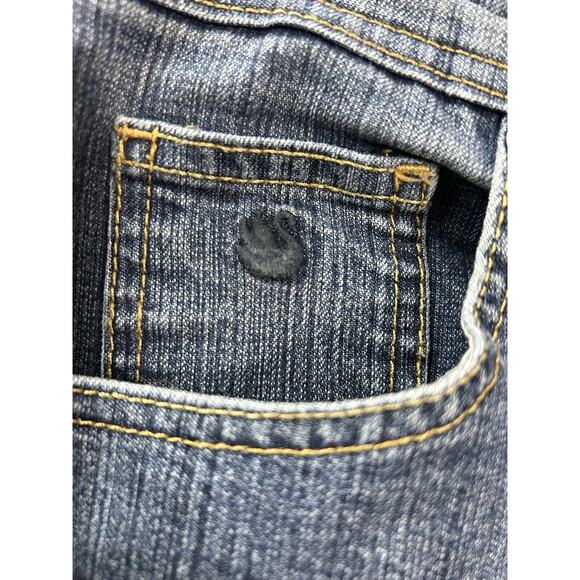 Gloria Vanderbilt Womens Size 12 Dark Wash Short Jeans - Picture 3 of 13